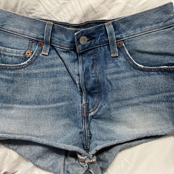 Levi's Cutoff Denim Shorts - Picture 3 of 7